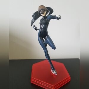 Persona 5 figure